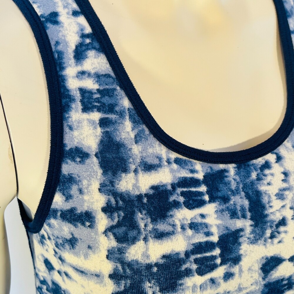 Lucky Brand Tank Top Womens L Blue and White Tie Dye Ringer Trim Neckline - Picture 4 of 11